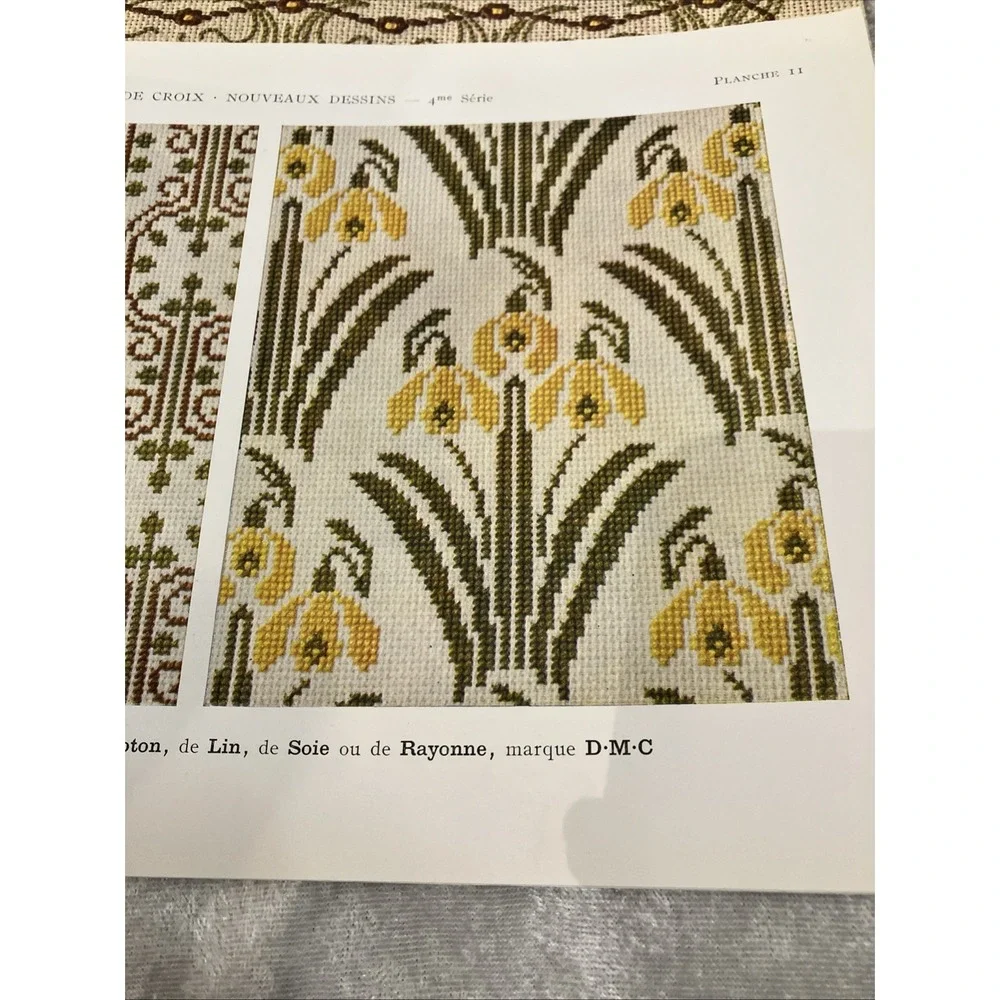VTG DMC French Cross Stitch & Embroidery Leaflets (2) Color Charts & Motifs